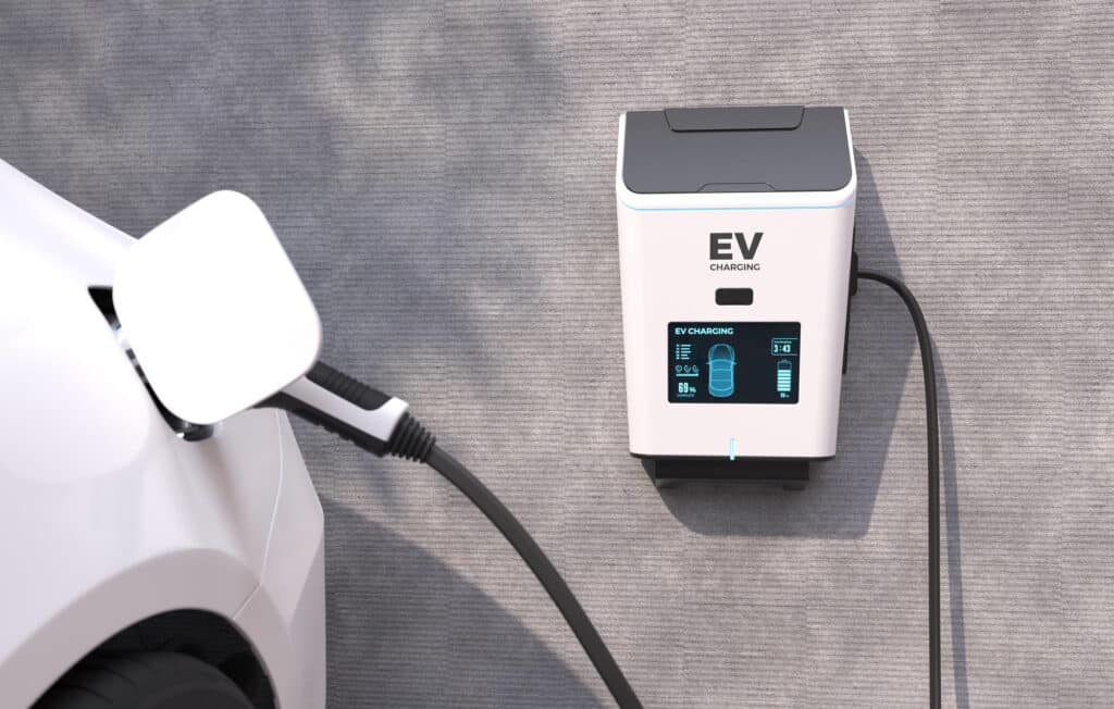 Cara Aman Pasang Wall Charger Mobil Listrik di Rumah